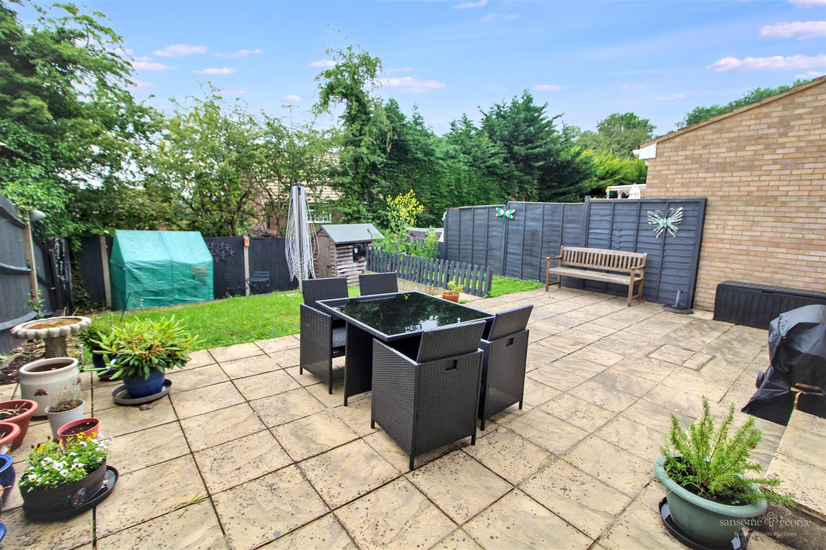 3 bed property in Hugh Fraser Drive, Reading